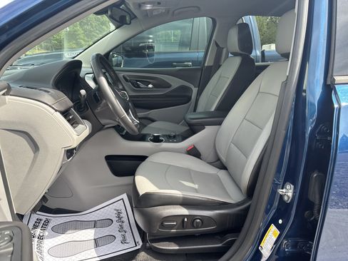 Used 2019 GMC Terrain SLT w/ Preferred Package AWD/4WD image 4