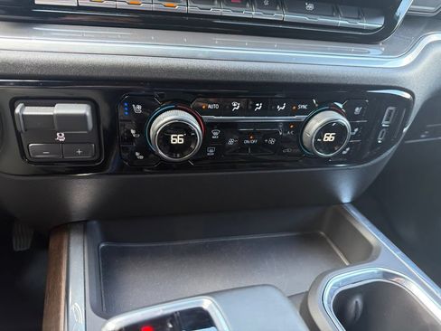 Certified 2026 Chevrolet Silverado 1500 High Country AWD/4WD image 23