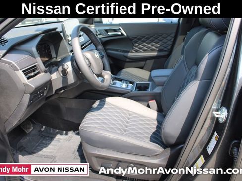 Used 2026 Nissan Rogue Platinum w/ Family Package AWD/4WD image 15