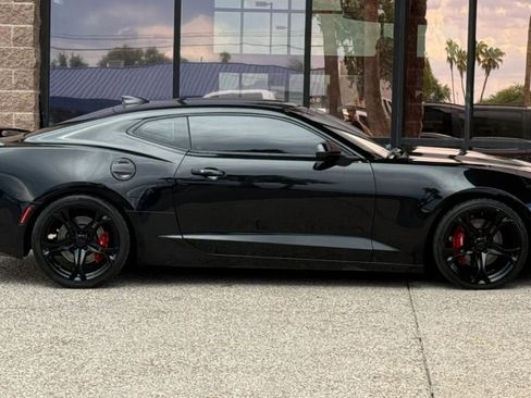 Used 2016 Chevrolet Camaro SS RWD image 14