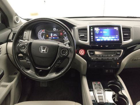 Used 2016 Honda Pilot Touring image 22