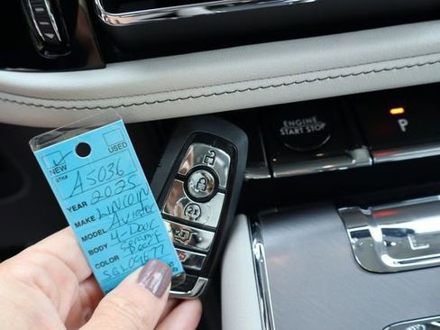 New 2025 Lincoln Aviator 2WD w/ Equipment Group 101A image 13