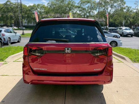 Used 2025 Honda Odyssey Sport-L image 5