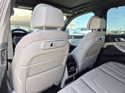 New 2026 BMW X5 sDrive40i image 31