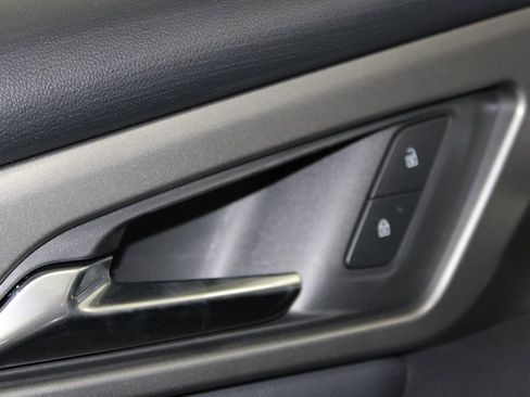 New 2026 Chevrolet Traverse LT w/ Sun and Wheel Package FWD image 38