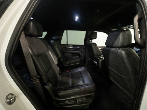 Used 2021 GMC Yukon Denali w/ Advanced Technology Package AWD/4WD image 21