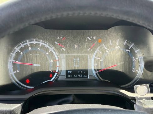 Used 2016 Toyota 4Runner SR5 RWD image 10