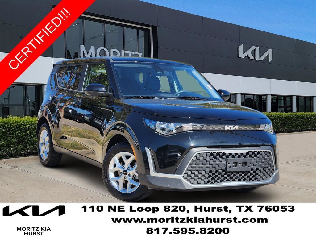 Certified 2025 Kia Soul LX w/ LX Technology Package FWD image 1