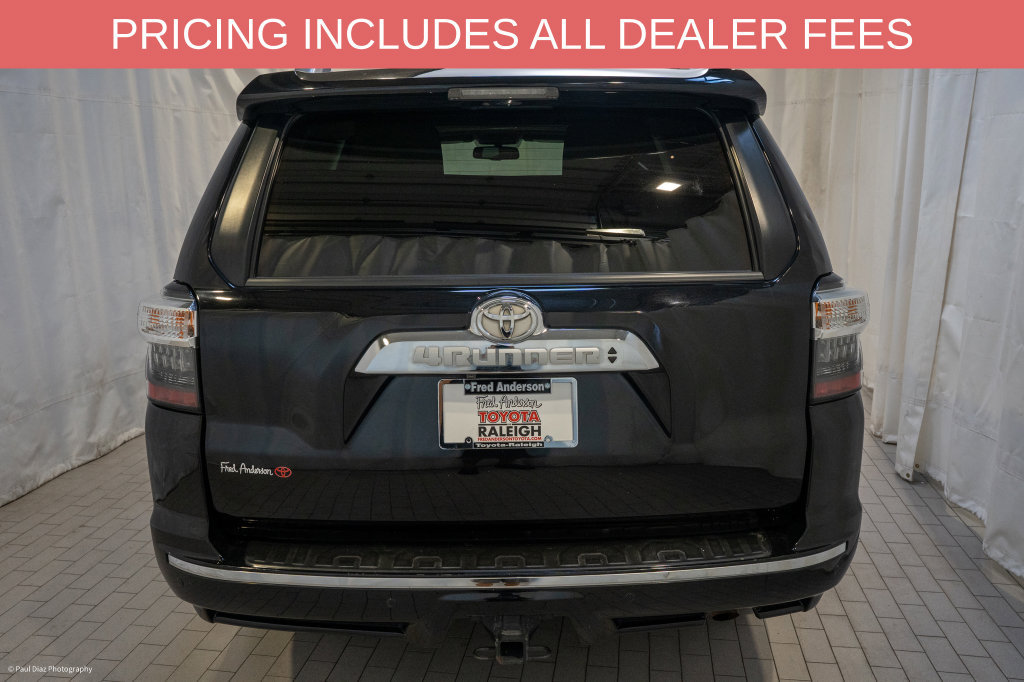 Used 2019 Toyota 4Runner Limited AWD/4WD image 4