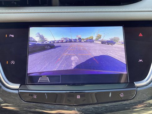 Used 2020 Cadillac XT6 Premium Luxury image 23