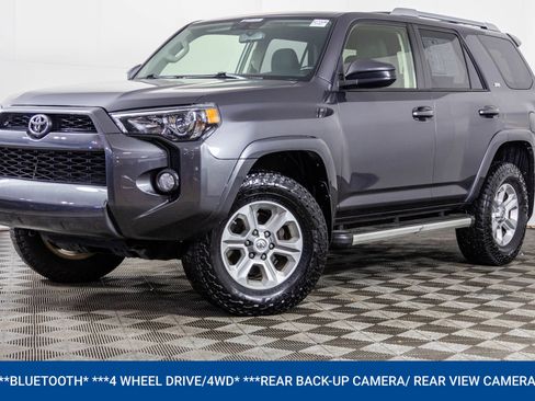 Used 2015 Toyota 4Runner SR5 image 2