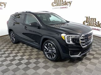 Certified 2022 GMC Terrain SLT w/ Infotainment Package II image 1