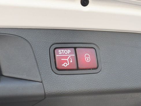 Used 2019 Mercedes-Benz GLC 43 AMG 4MATIC image 18