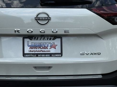 Used 2023 Nissan Rogue SV w/ SV Premium Package AWD/4WD image 16