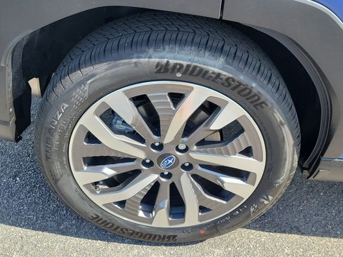 Certified 2025 Subaru Forester Touring AWD/4WD image 10