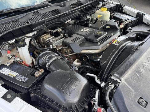 Used 2016 RAM 5500 Tradesman w/ Power & Remote Entry Group AWD/4WD image 22