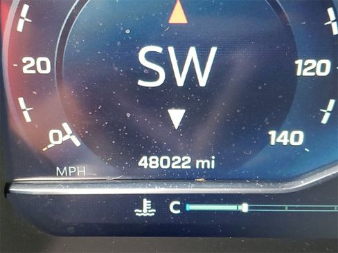 Used 2022 Chevrolet Silverado 1500 LT Trail Boss w/ LT Trail Boss Premium Package image 21