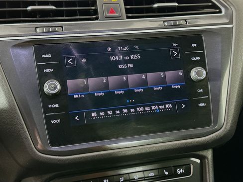 Used 2020 Volkswagen Tiguan SE R-Line FWD image 21