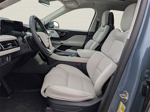 New 2026 Lincoln Aviator Reserve w/ Luxury Package image 12