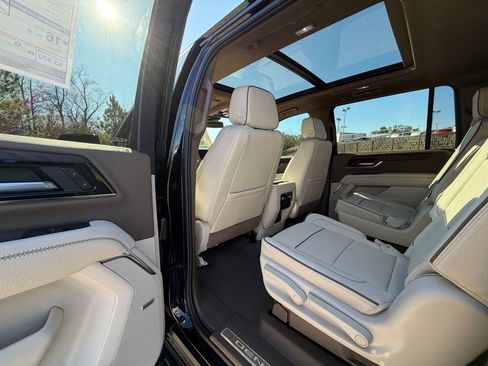 New 2026 GMC Yukon XL Denali w/ Sun & Power Step Package image 26