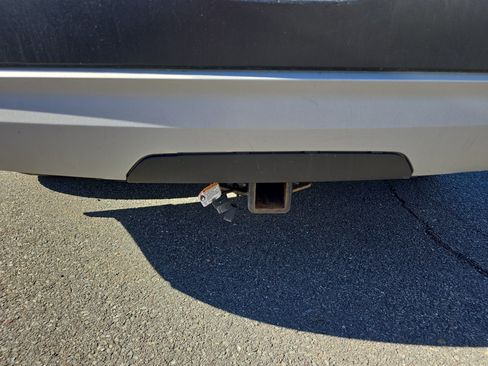 Used 2018 GMC Acadia SLE image 6