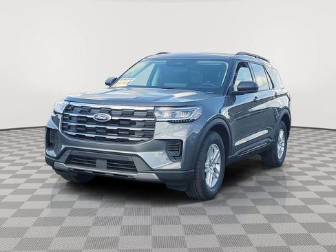 New 2026 Ford Explorer Active image 2