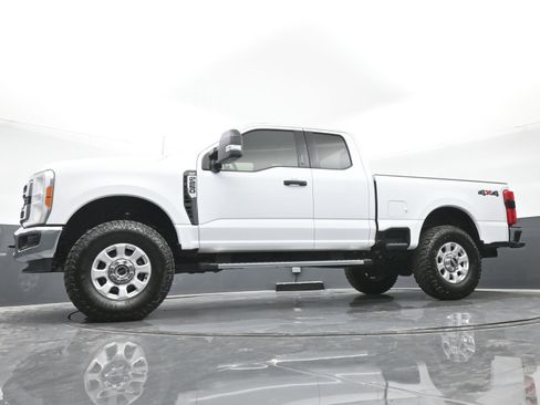 Used 2023 Ford F250 XLT w/ 360-Degree Camera Package image 38