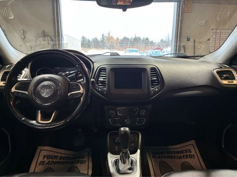 Used 2020 Jeep Compass Latitude w/ Cold Weather Group image 12