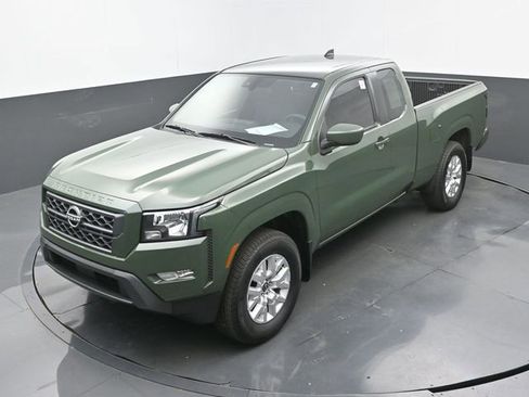 Used 2024 Nissan Frontier SV w/ SV Convenience Package RWD image 31