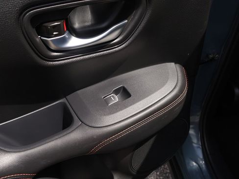 Used 2024 Honda HR-V Sport image 12