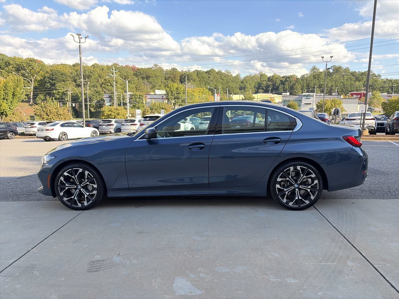 Used 2026 BMW 330i Sedan RWD image 5