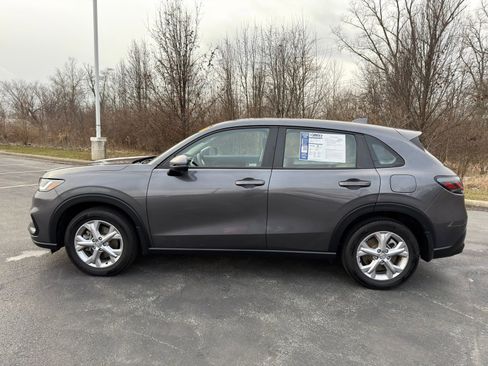 Used 2023 Honda HR-V LX image 3