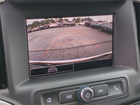 Used 2024 GMC Terrain SLE image 16