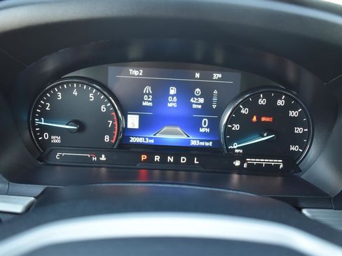 Used 2024 Ford Explorer XLT w/ Equipment Group 202A image 27