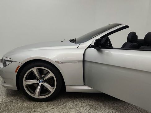 Used 2010 BMW 650i Convertible RWD image 11