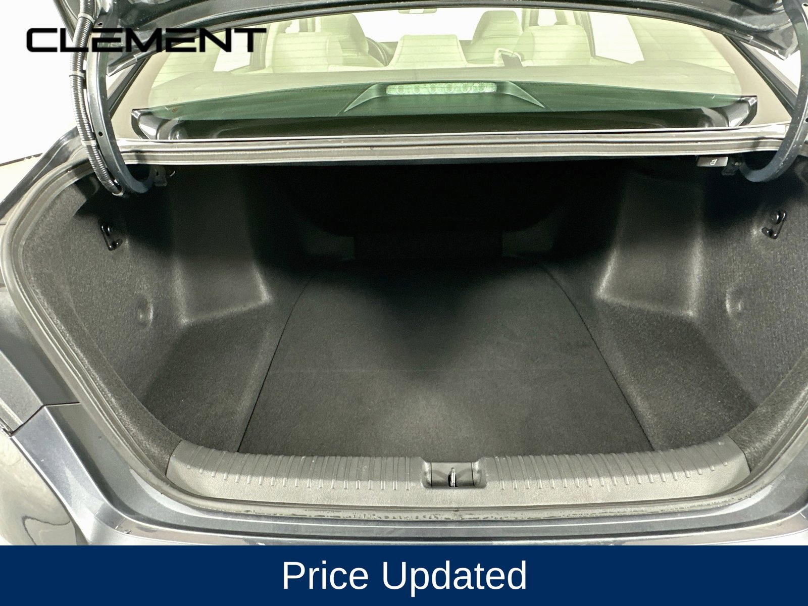 Used 2024 Honda Accord LX image 9