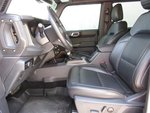 Used 2024 Ford Bronco Badlands AWD/4WD image 10
