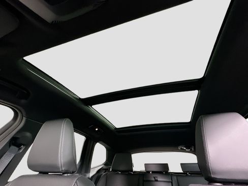 New 2026 BMW X1 xDrive28i w/ Convenience Package image 21