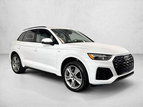 Used 2025 Audi Q5 2.0T Premium w/ Convenience Plus Package AWD/4WD image 3