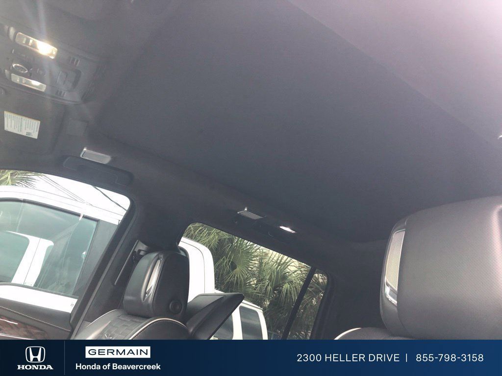 Used 2021 Cadillac Escalade ESV Premium Luxury Platinum AWD/4WD image 7