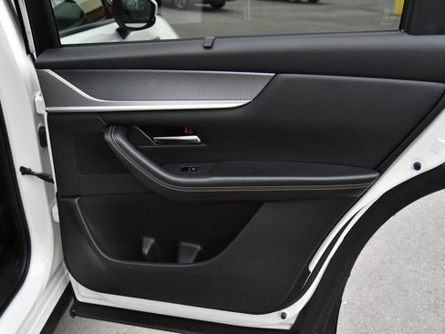 Used 2024 MAZDA CX-90 3.3 Turbo w/ Preferred Plus image 45