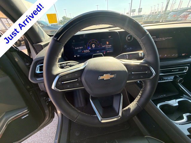 Used 2025 Chevrolet Traverse High Country FWD image 47