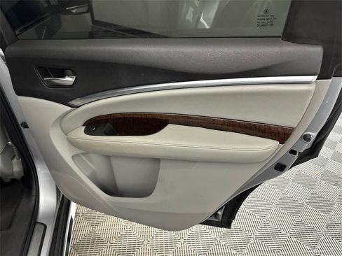 Used 2017 Acura MDX SH-AWD w/ Technology Package image 18