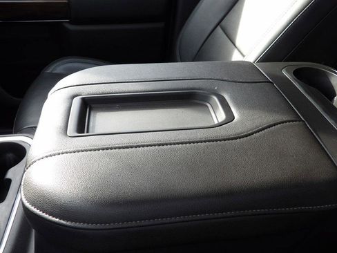 Used 2019 GMC Sierra 1500 SLT w/ SLT Premium Plus Package image 29