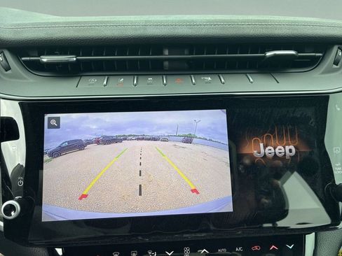 New 2026 Jeep Grand Cherokee Limited w/ Limited Altitude Package AWD/4WD image 14
