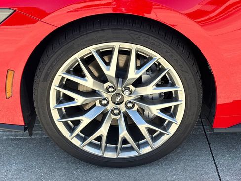 Used 2025 Ford Mustang GT Premium RWD image 22