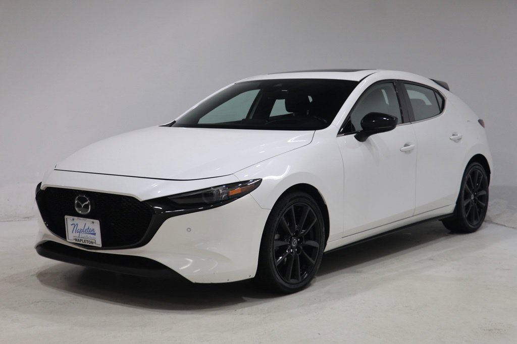 Used 2021 MAZDA MAZDA3 Hatchback w/Premium Plus Pkg AWD/4WD image 3