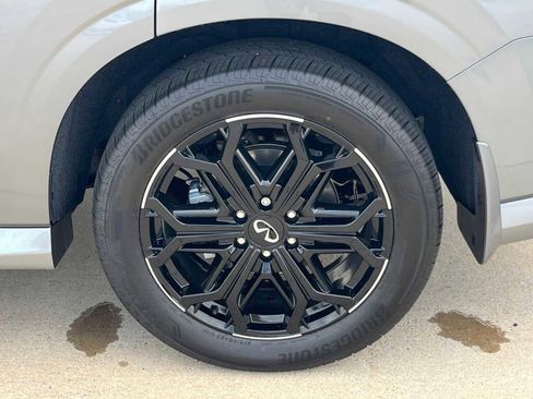 New 2026 INFINITI QX80 4WD w/ Sport Exterior Package image 9