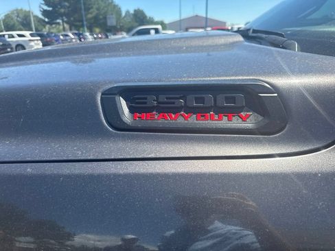 Used 2022 RAM 3500 Laramie AWD/4WD image 2