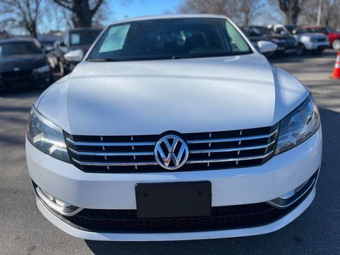 Used 2012 Volkswagen Passat TDI SEL Premium image 2